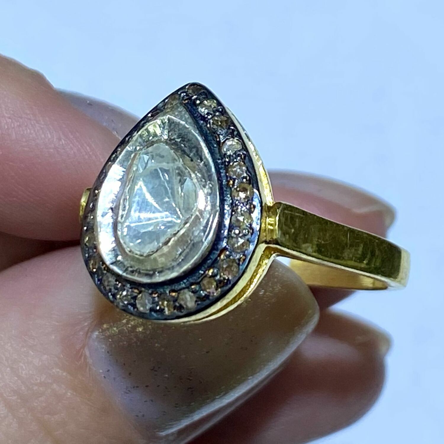Природные бриллианты купить. Кольцо с природным алмазом. Алмаз натуральный купить.