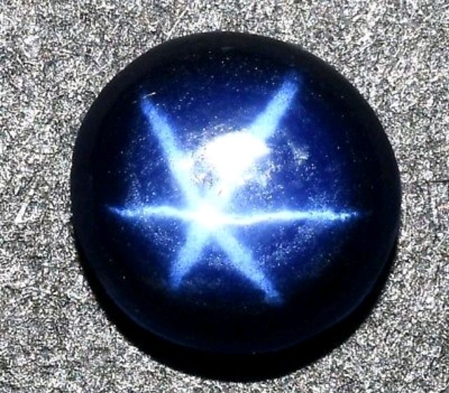 Камень звездный сапфир фото