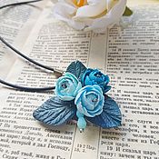 Pin brooch: flowers peonies roses blue