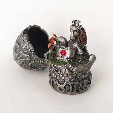 Винтаж ручной работы. Ярмарка Мастеров - ручная работа Винтаж: Козерог Tudor Mint Collectible. Handmade.