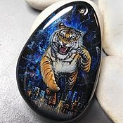 Украшения handmade. Livemaster - original item Pendant painted: night watch. Series: Keepers (tiger, night city).. Handmade.