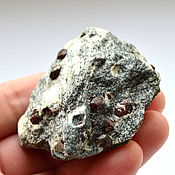 Гётит камень необработанный, 57*50*26 мм (Южный Урал)