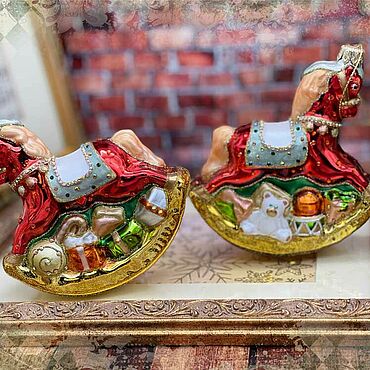 Елочные игрушки: Лошадка красная. . Подарки к праздникам ручной работы - Ярмарка Мастеров Подарки к праздникам ручной работы. Ярмарка Мастеров - ручная работа Елочные игрушки: Лошадка красная. Handmade.