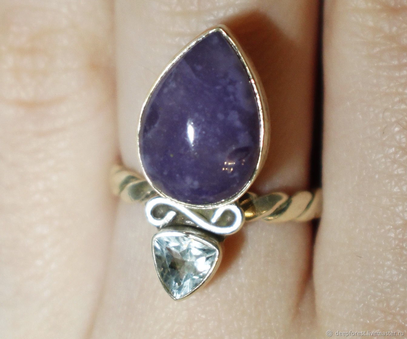 Камень тиффани. Кольцо с камнем Тиффани. Тиффани 16 камней кольцо. Серый натуральный камень для украшений.