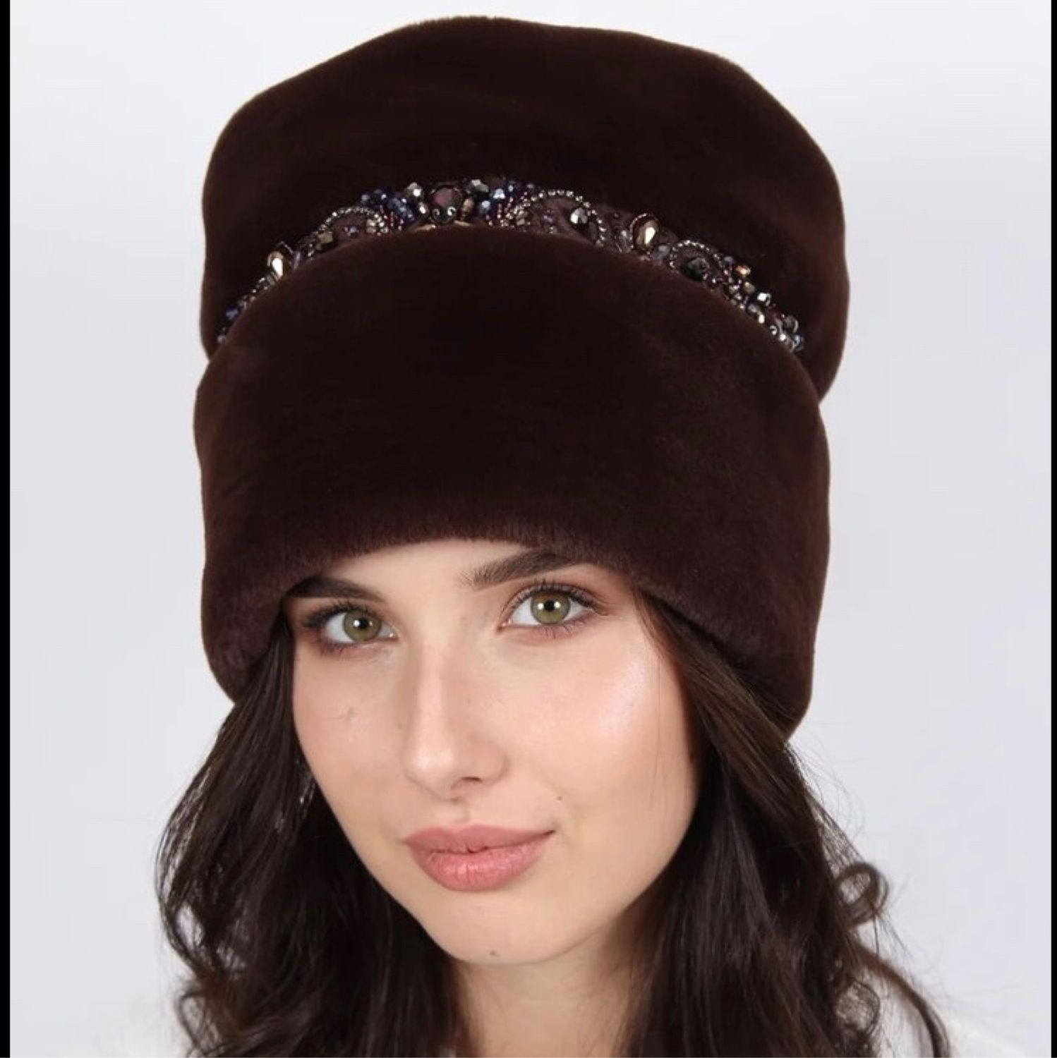 Шапка норковая офелия. Шапка без отворота женская. Шапка шоколадного цвета. Шапка шоколадного цвета. Шапка heavyweight long beanie.