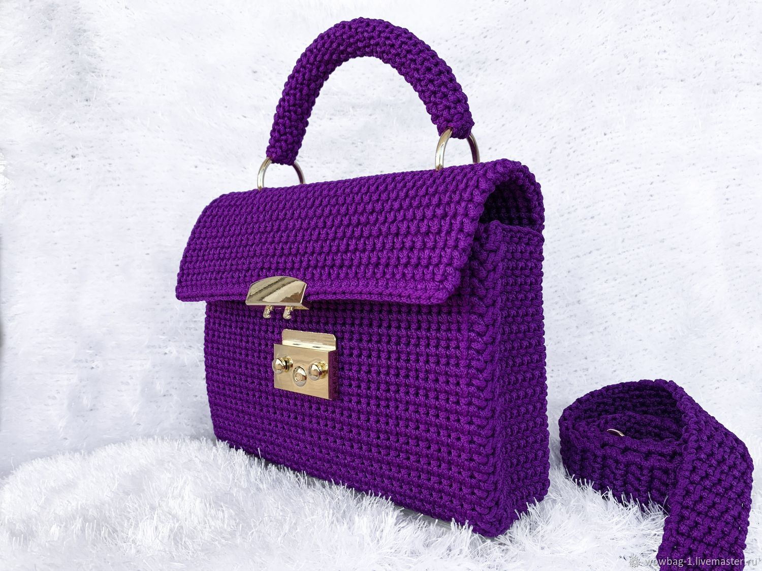 Фиолетовая сумка