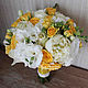 Букет невесты из пионов, роз в бело-желтом цвете