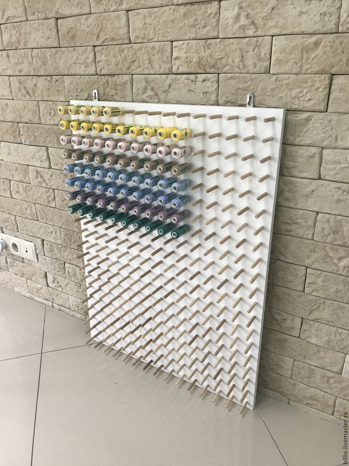 Стенд для ниток в интернет-магазине на Ярмарке Мастеров | Подставки ...