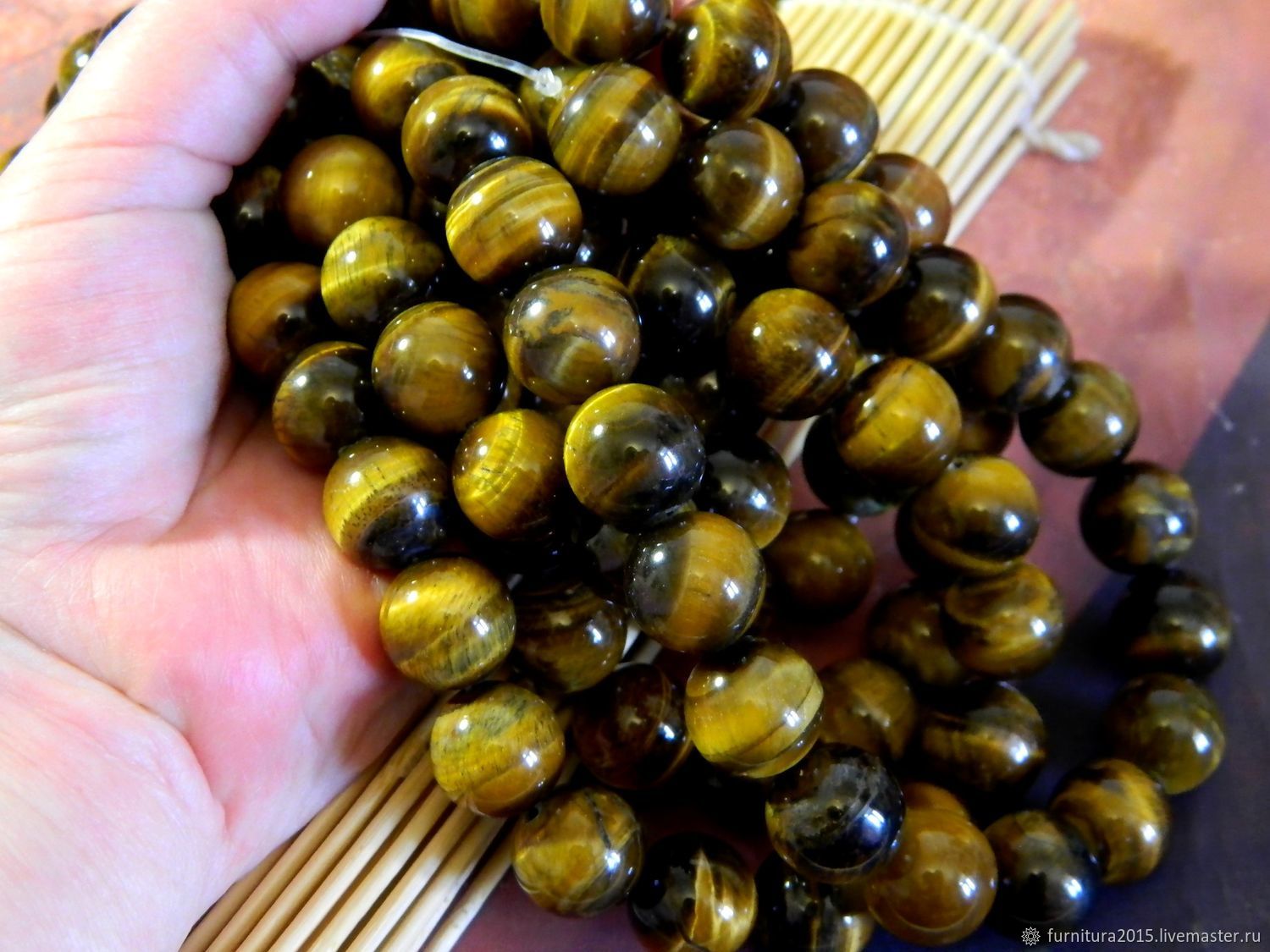 Тигровый глаз 10.2мм природный камень. шт купить в интернет-магазине ...