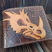 Men's custom-made wallet made of genuine leather with handmade embossing