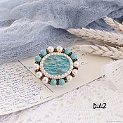 White pearl beaded bracelet