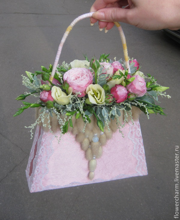 Необычный букет невесты в виде сумочки в интернет-магазине Ярмарка Мастеровпо цене 3700 ₽ – 3QY2BRU