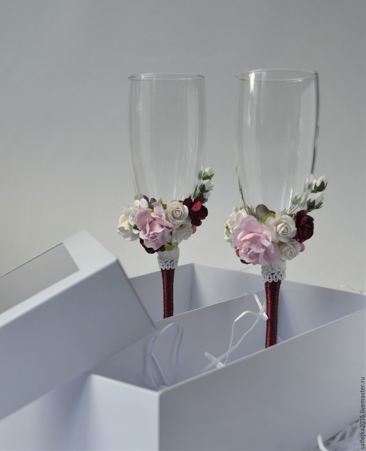 Бокалы в подарочной коробке. Упаковка для фужеров. Красивые рюмки в подарок. Подарочная коробка для бокалов. Набор бокалов в красивой упаковке.