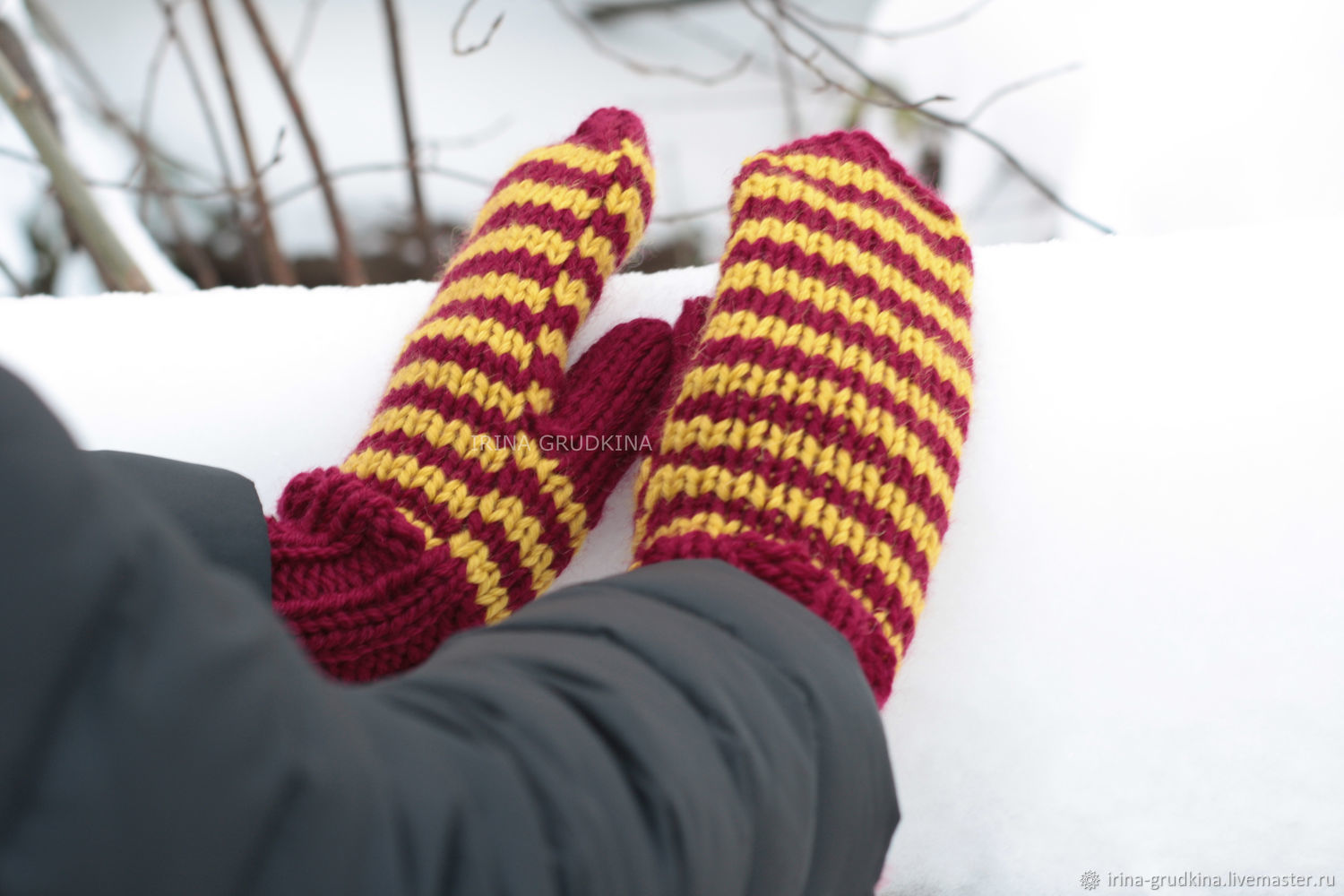 Pure-wool Gryffindor mittens, Mittens, Lomonosov,  Фото №1