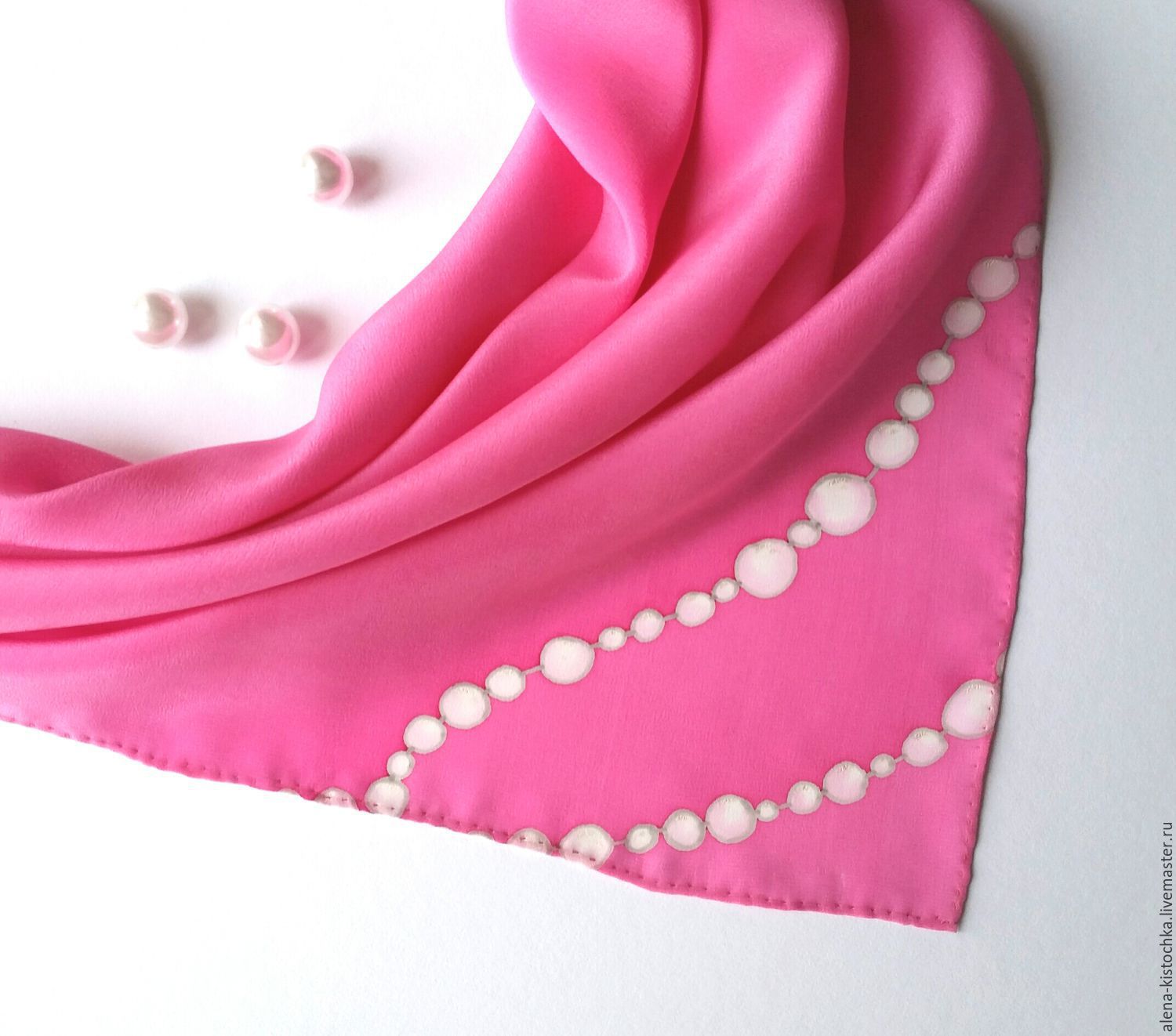 Песни розовый платочек. Розовый платок. Розовый платочек. Платки розового цвета. Розовая шаль.