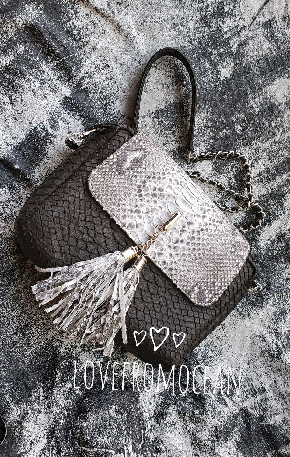 Сумочка из натуральной кожи питона змеиная кожа) с кисточками в ...