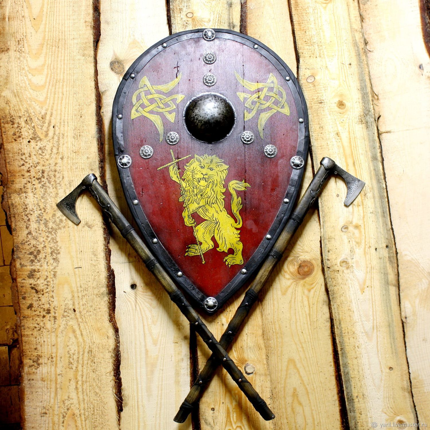 Shield цена. Щит викинга Русь. Древнерусский каплевидный щит. Щиты викингов каплевидные. Круглый щит.