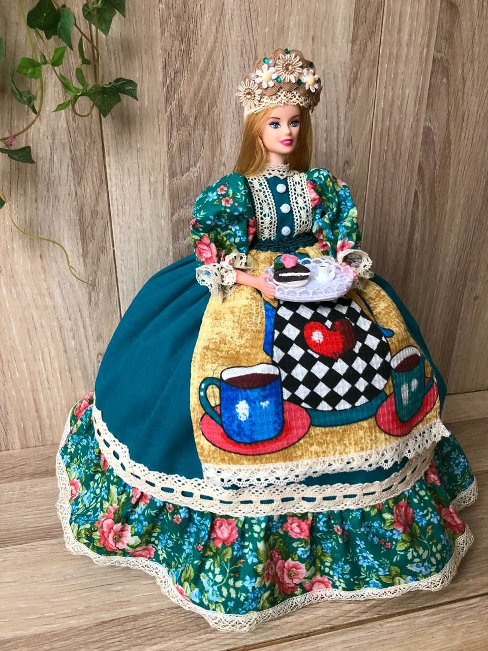 Кукла на чайник своими руками