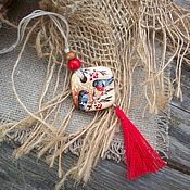 Украшения handmade. Livemaster - original item Pendants and brooches made of wood Hand-painted Winter birds. Handmade.