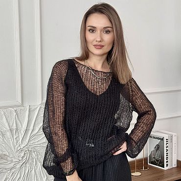 Одежда женская ручной работы. Ярмарка Мастеров - ручная работа Джемпер паутинка из мохера на шелке женский вязаный черный офисный. Handmade.