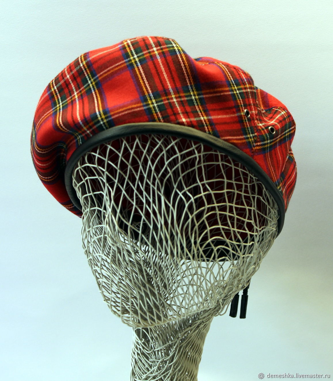 Paige woolen модель. клетчатый берет для женщин. беретка клетчатая. клетчатый берет. берет в клетку.