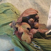 Лягушка с  кувшинкой ( дерево, кожа)