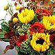 Композиция "Подсолнухи Ягоды" цветы в шляпной коробке. Букеты. DARK FLORIST Флористика Декор ЦВЕТЫ. Ярмарка Мастеров.  Фото №4