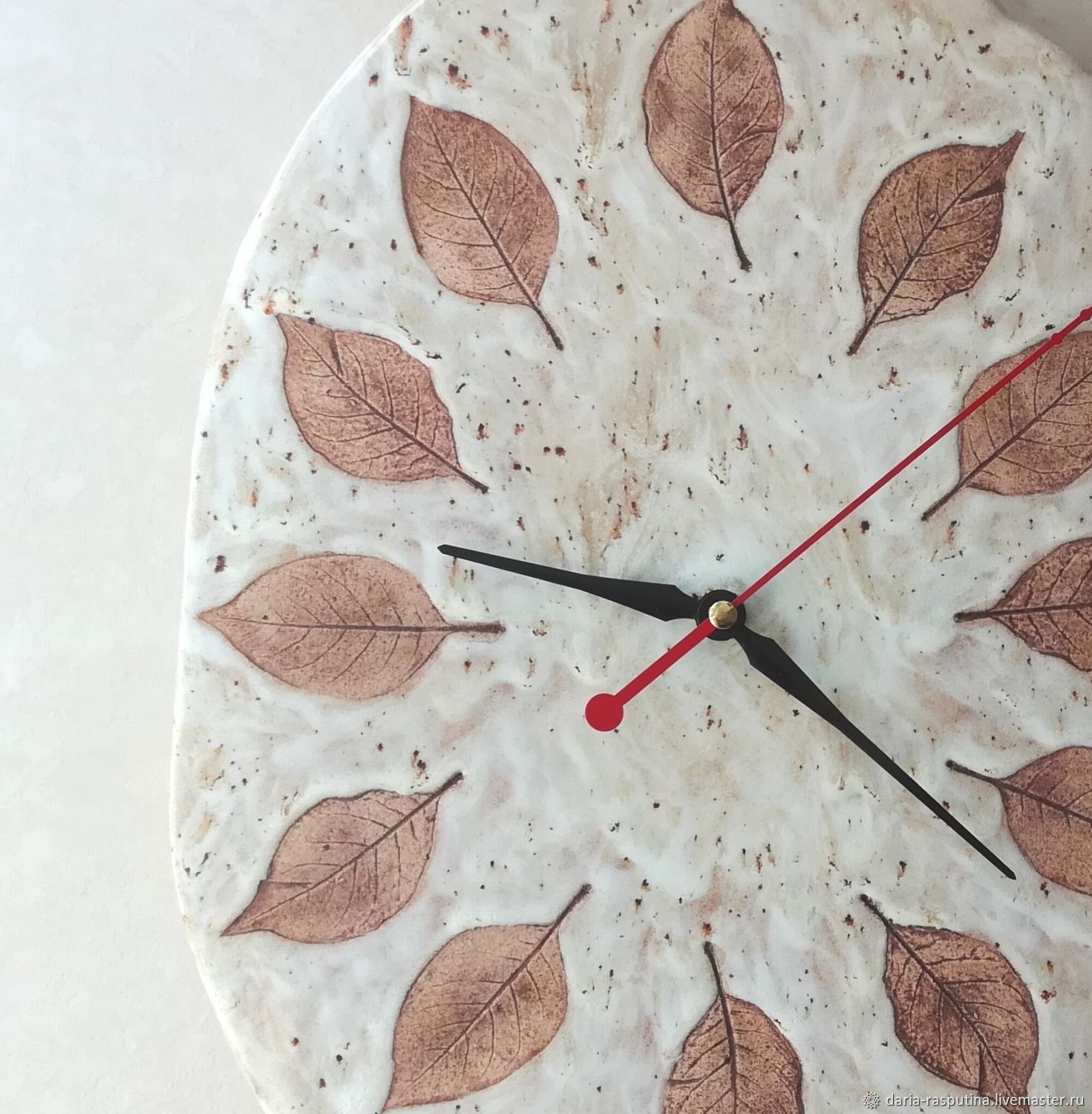 Часы из керамики