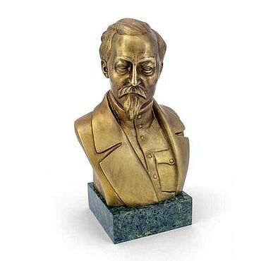 Подарки к праздникам ручной работы. Ярмарка Мастеров - ручная работа Бюст из бронзы Дзержинский Ф.Э.. Handmade.