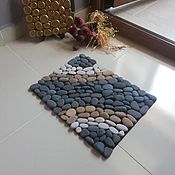 Для дома и интерьера handmade. Livemaster - original item Mat made of natural sea pebbles with a pattern. Handmade.