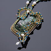Украшения handmade. Livemaster - original item Pendant made of beads with fuchsia and pearls. Handmade.