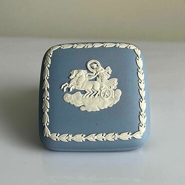 Винтаж ручной работы. Ярмарка Мастеров - ручная работа Винтаж: Wedgwood шкатулка, винтажная, коллекционная, бисквитный фарфор. Handmade.