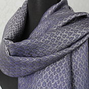 Patterned woven stole 