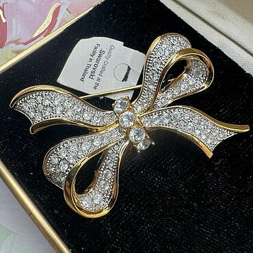 Винтаж ручной работы. Ярмарка Мастеров - ручная работа Винтаж: Брошь-бант Swarovski. Handmade.