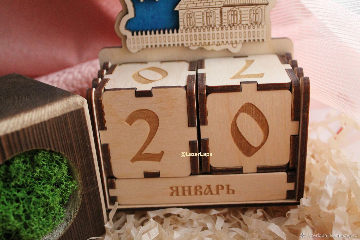 Календарь из кубиков. Кубик из фанеры. Вечный календарь. Деревянный куб из фанеры. Вечный календарь кубики.