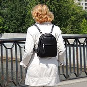 Сумки и аксессуары handmade. Livemaster - original item Leather womens backpack black Leslie Mod SR26-711. Handmade.