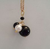 Украшения handmade. Livemaster - original item Pendant-pendant with onyx, obsidian, natural pearls and spinel. Handmade.