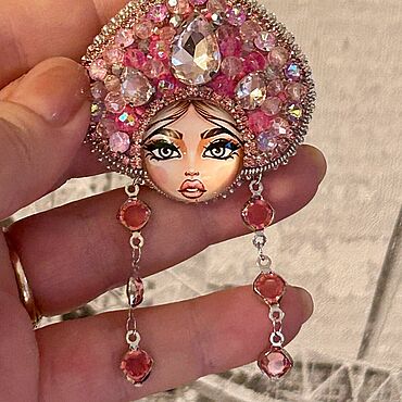 Украшения ручной работы. Ярмарка Мастеров - ручная работа Брошка девушка. Handmade.