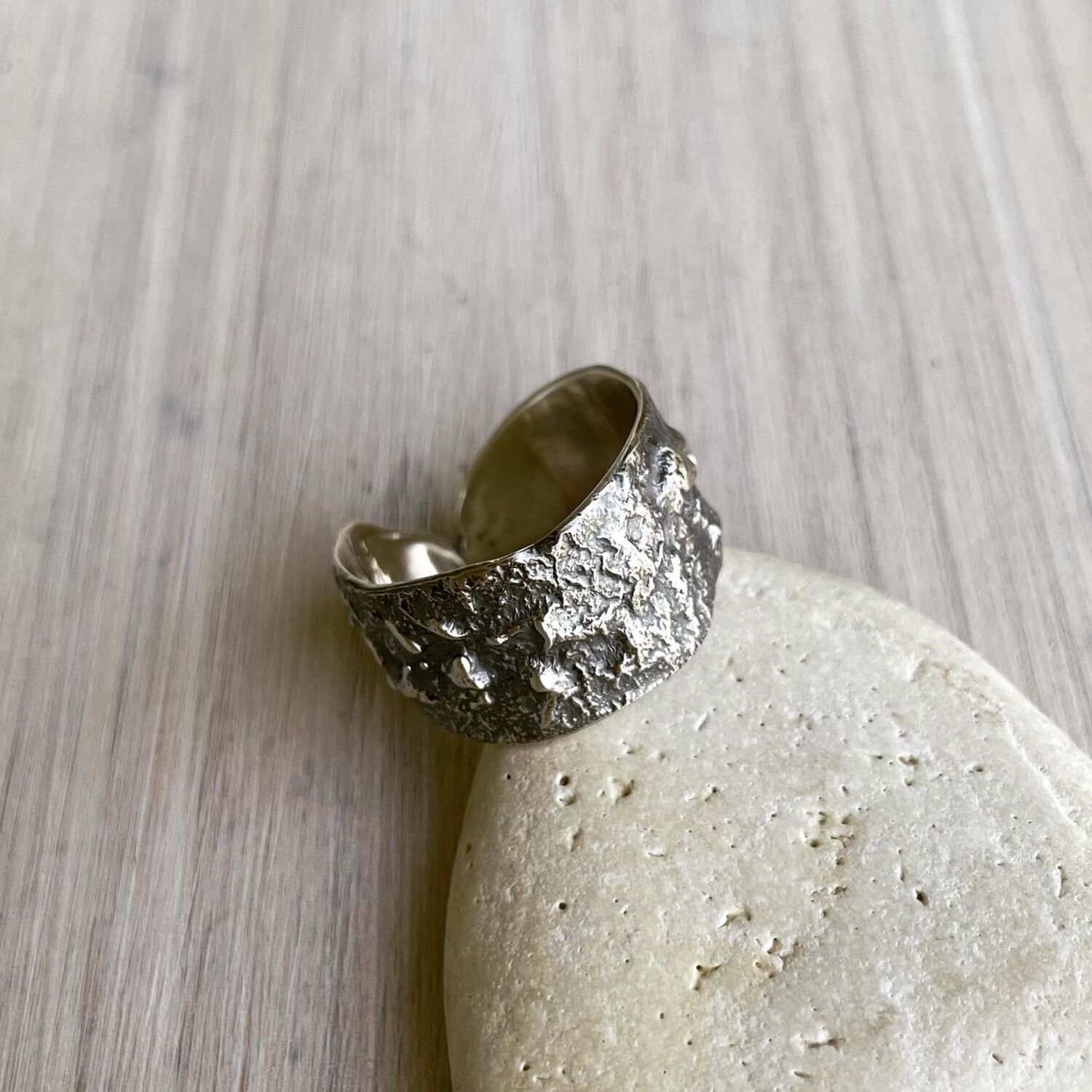Перстень фактурный широкий серебряный. Авторское серебряное кольцо ...