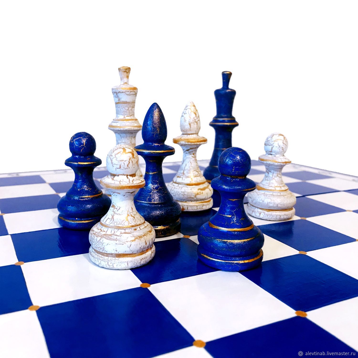 Сыграл в шахматы - 3000 качественных видео