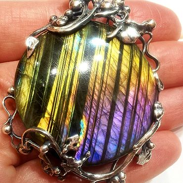 Украшения ручной работы. Ярмарка Мастеров - ручная работа Кулон Мадагаскар лабрадор спектролит подвеска украшение. Handmade.