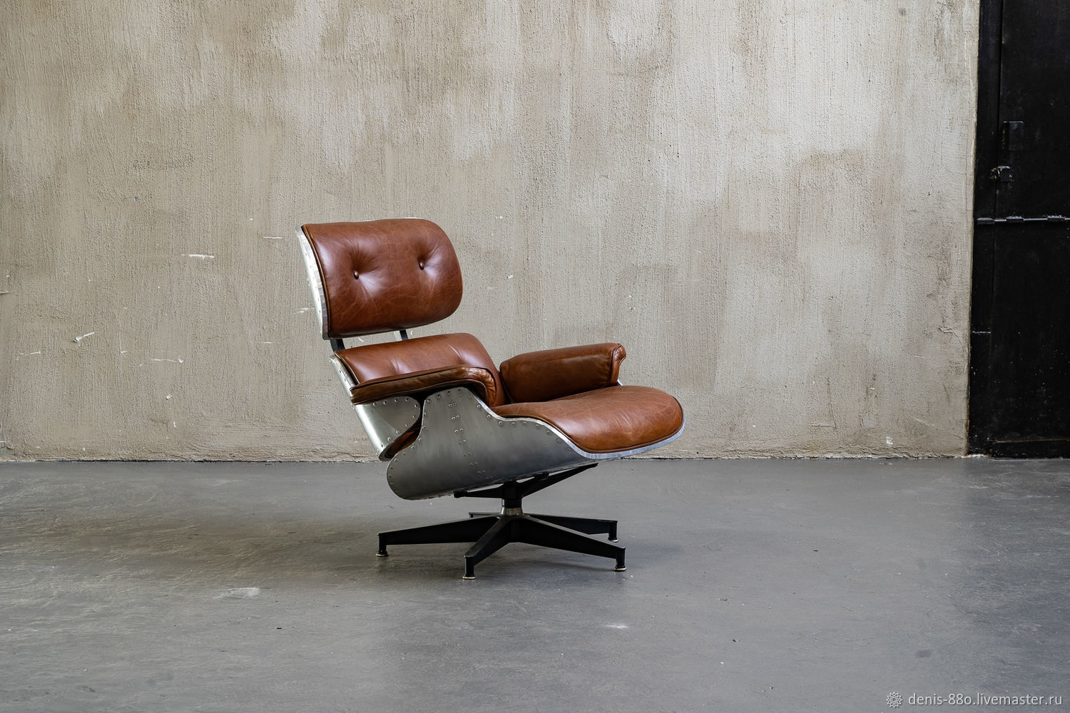 Кресло eames lounge с оттоманкой