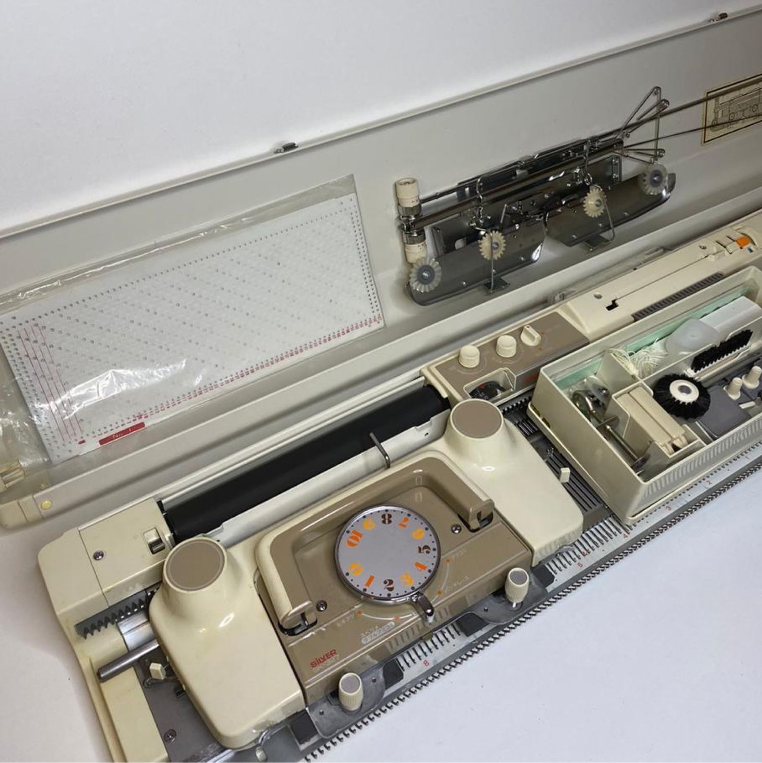 Silver Reed SK 327, 5 класса вязальная машина, в отличном сост.,Япония ...