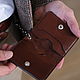 Картхолдер из натуральной кожи с цепочкой и карабином. Картхолдер. GOLDBERG leathercraft. Ярмарка Мастеров.  Фото №5
