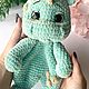 Вязаный дракон динозавр Рик(комфортер). Амигуруми куклы и игрушки. Viki_Toys. Интернет-магазин Ярмарка Мастеров.  Фото №2