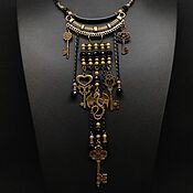 Choker necklace with embroidered pendant