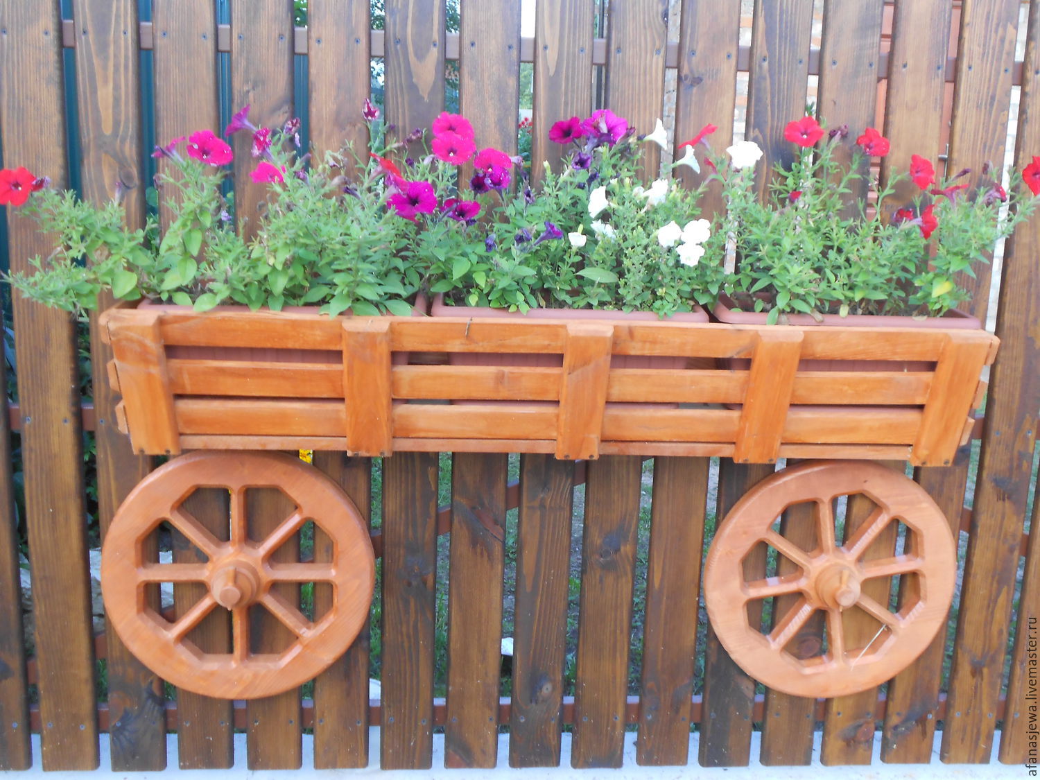 Уличное кашпо ТЕЛЕЖКА в интернет-магазине на Ярмарке Мастеров ...