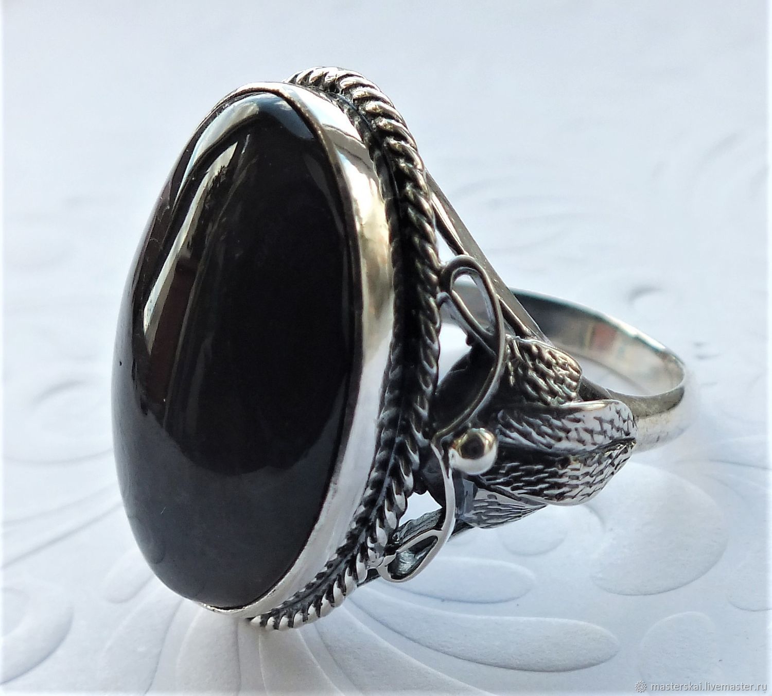 Кольцо с турмалином шерл в серебре