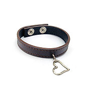 Украшения handmade. Livemaster - original item A bracelet made of beads: Narrow brown with a heart. Handmade.