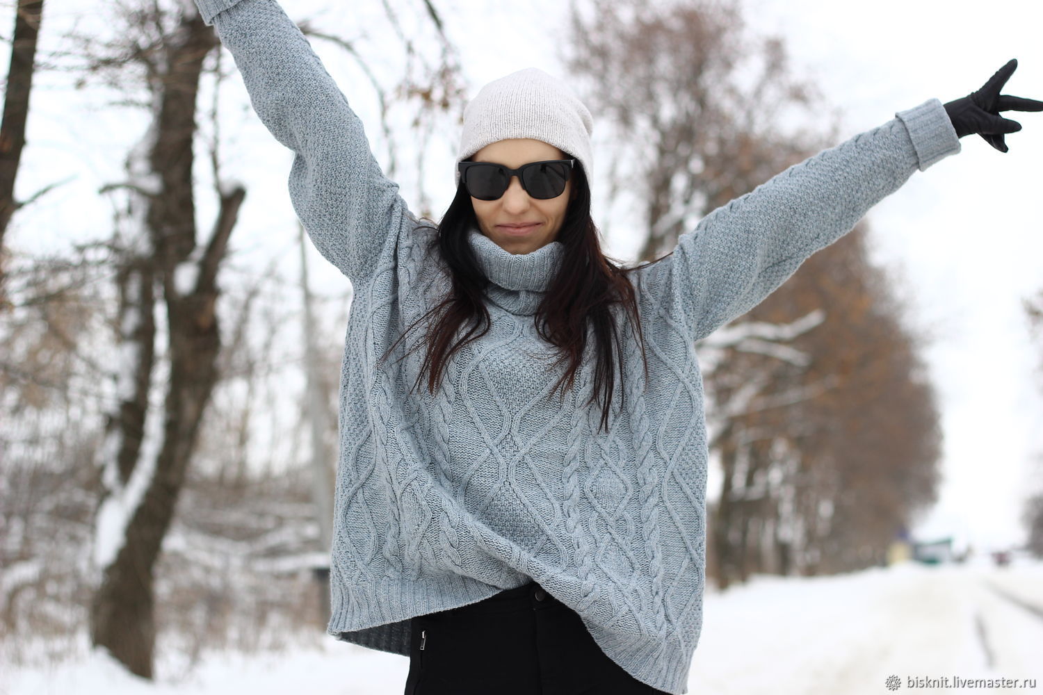 Зимние свитера для девушек